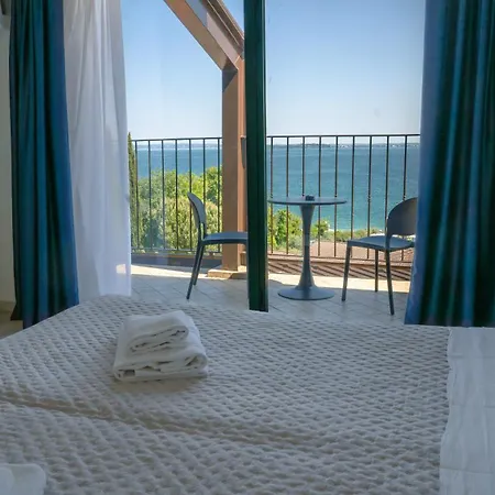 Ahg Riva Del Sole Hotel - Adults Only Moniga del Garda Exterior photo