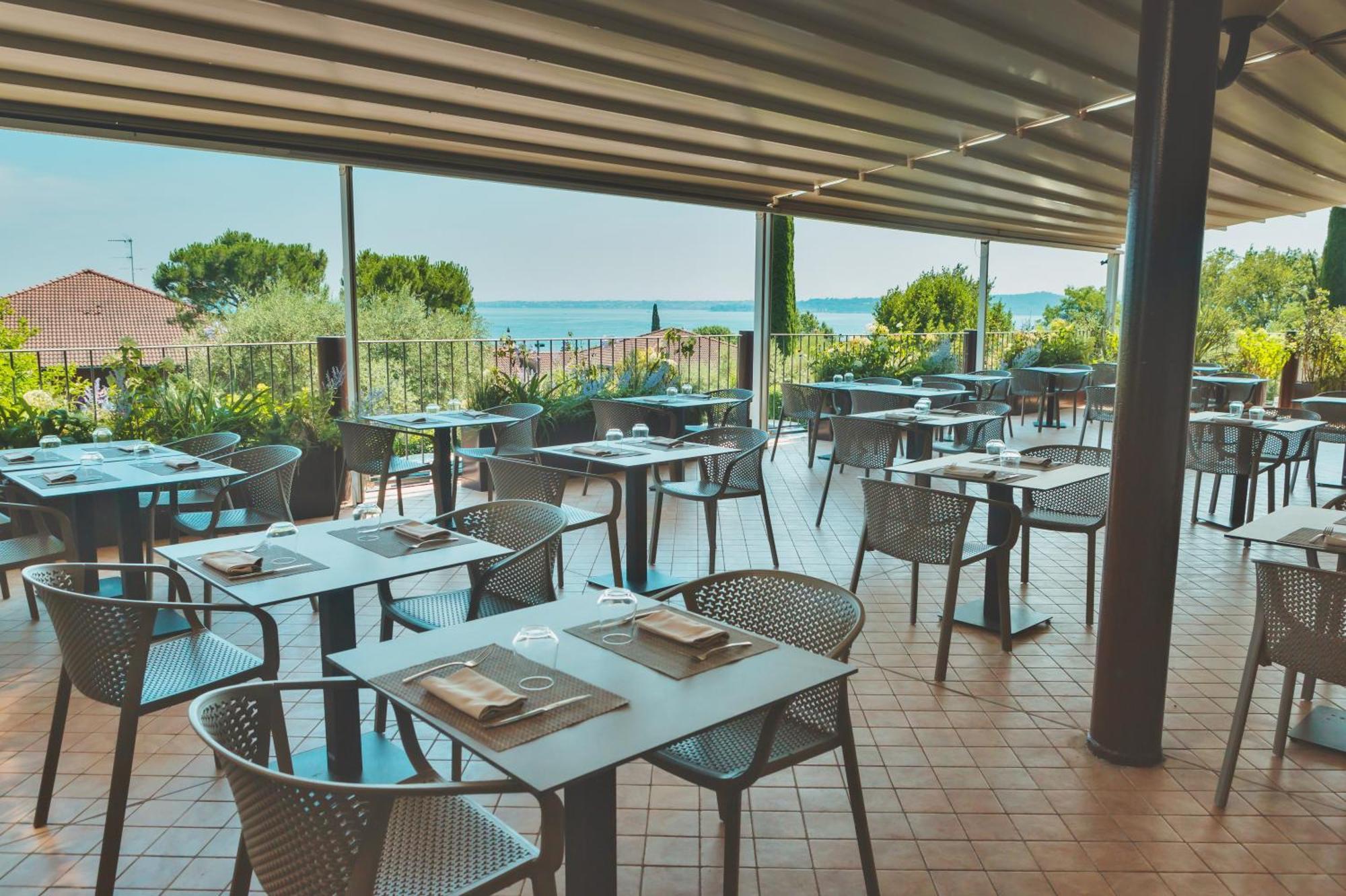 Riva Del Sole Hotel 4*