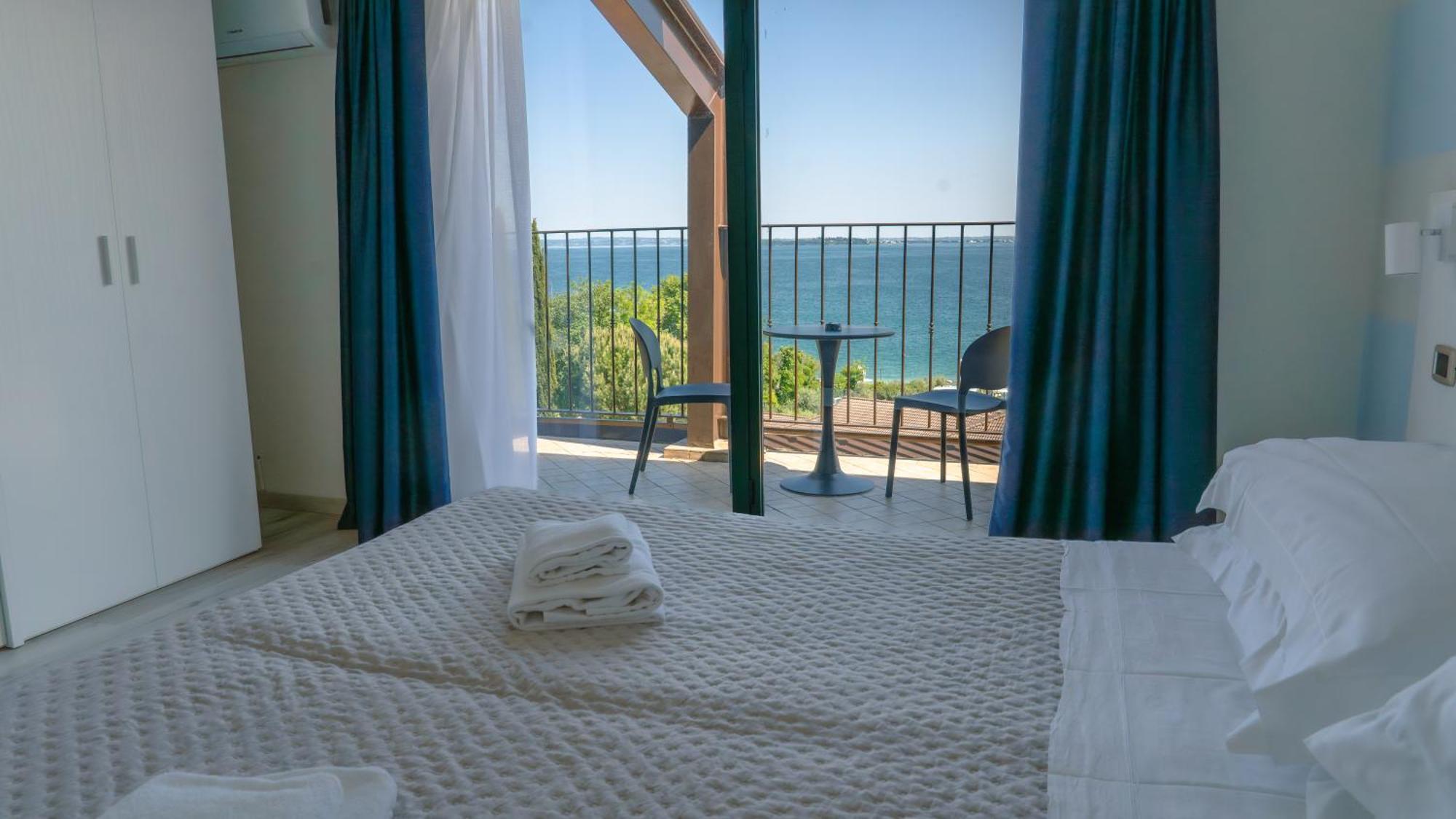 Hotel Riva Del Sole