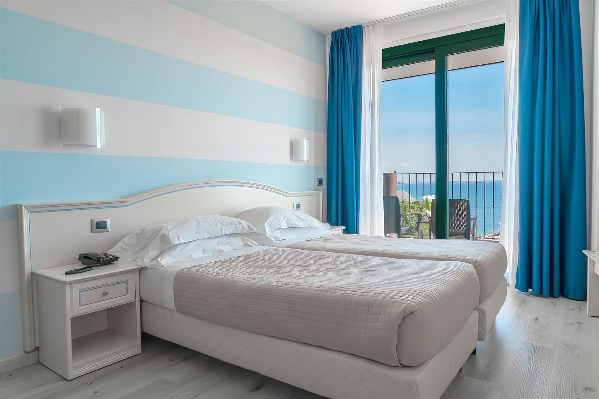 Riva Del Sole Hotel